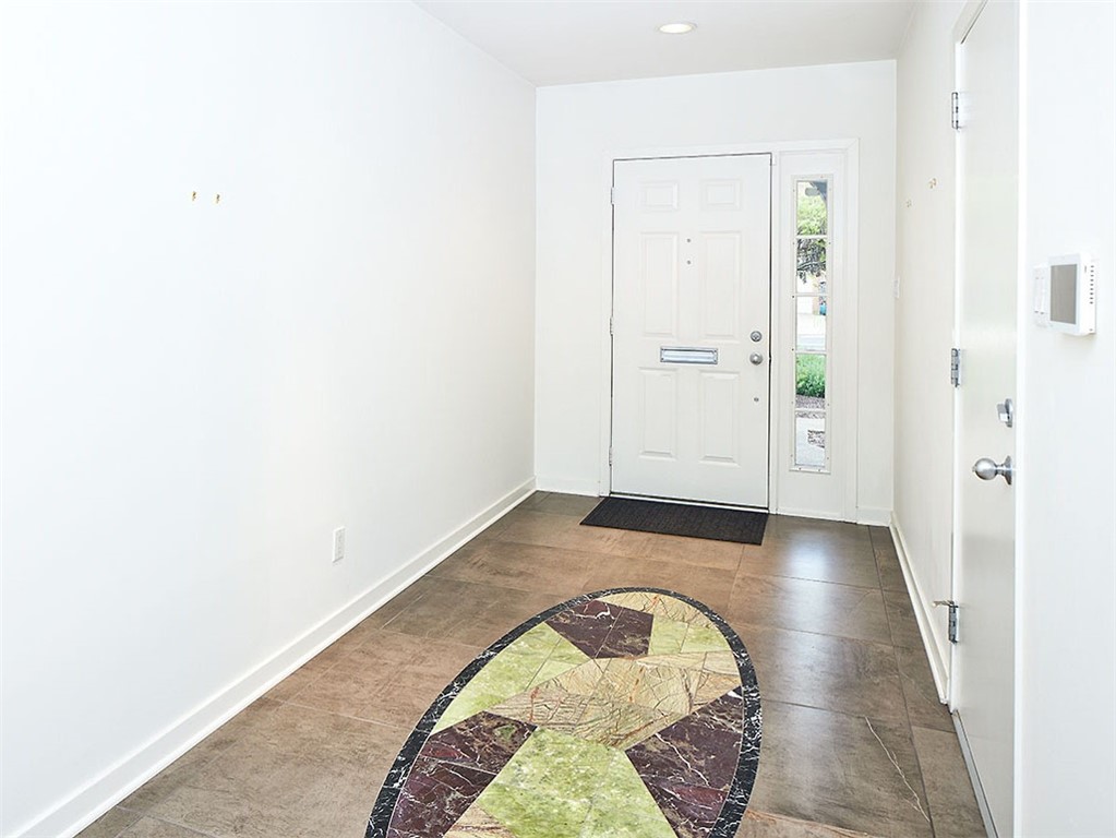 4724 Bayard St St, Oakland, Pennsylvania image 2