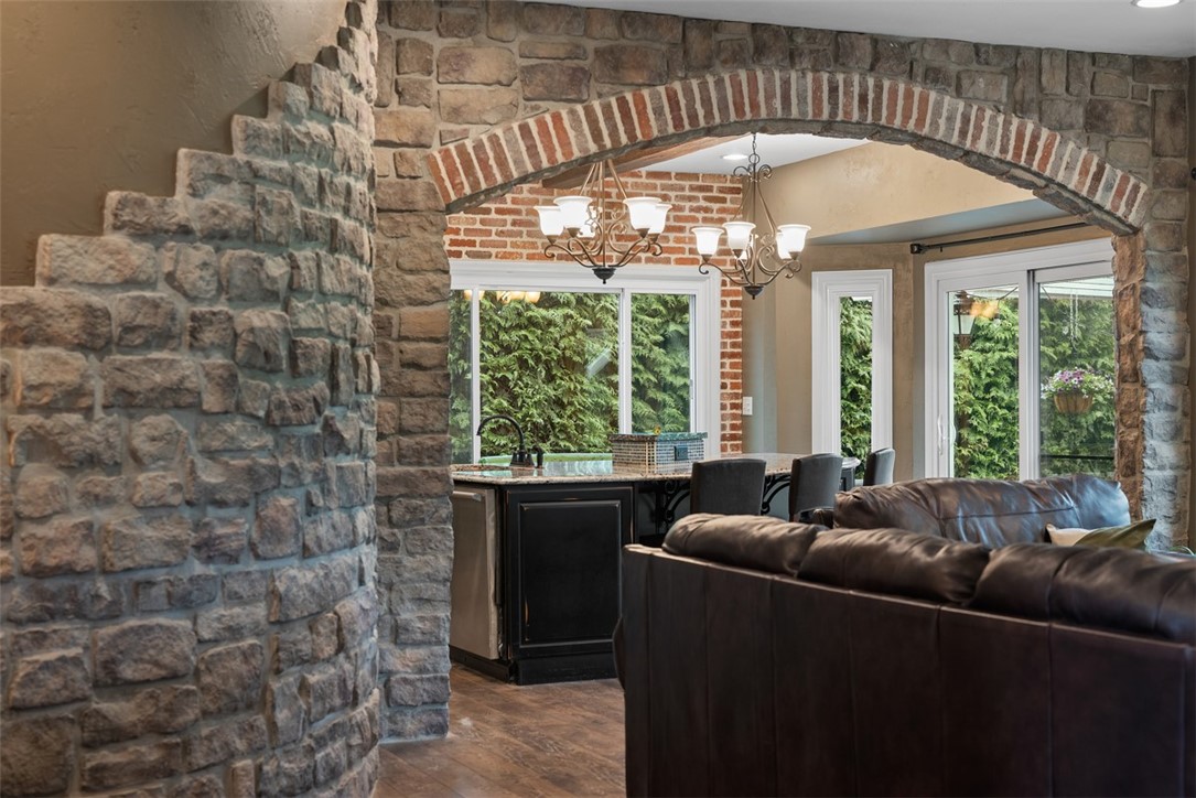 Pine Twp - Nal, Pennsylvania 15044, United States, 4 Bedrooms Bedrooms, ,4 BathroomsBathrooms,Residential,Contingent,107710