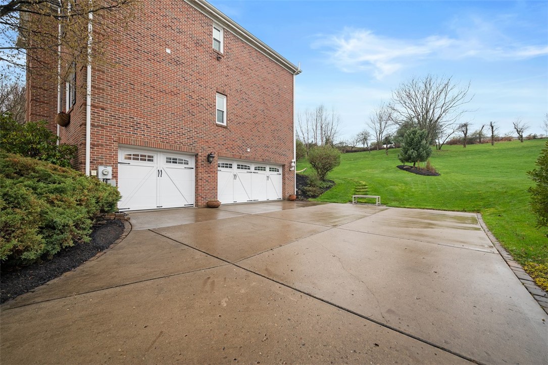 Pine Twp - Nal, Pennsylvania 15044, United States, 4 Bedrooms Bedrooms, ,4 BathroomsBathrooms,Residential,Contingent,107710