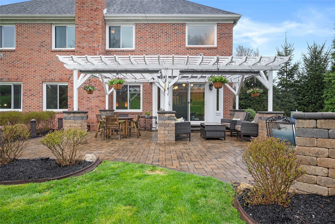 Pine Twp - Nal, Pennsylvania 15044, United States, 4 Bedrooms Bedrooms, ,4 BathroomsBathrooms,Residential,Contingent,107710