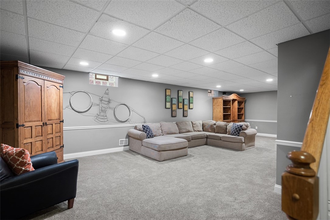 Pine Twp - Nal, Pennsylvania 15044, United States, 4 Bedrooms Bedrooms, ,4 BathroomsBathrooms,Residential,Contingent,107710