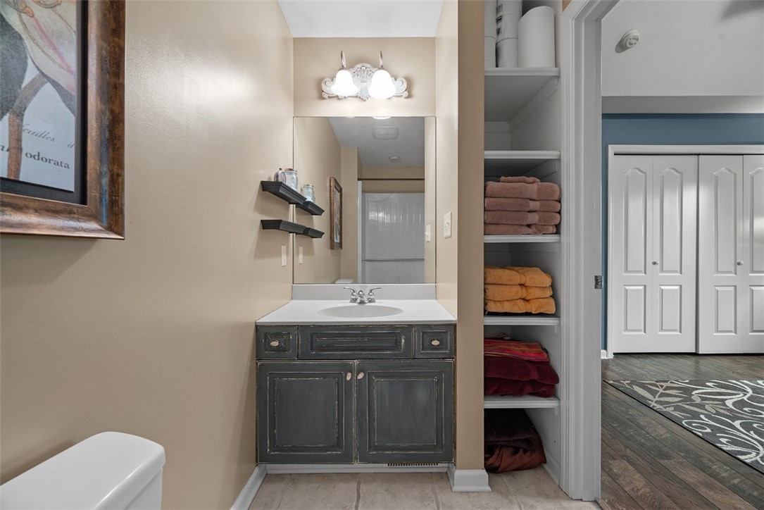 Pine Twp - Nal, Pennsylvania 15044, United States, 4 Bedrooms Bedrooms, ,4 BathroomsBathrooms,Residential,Contingent,107710