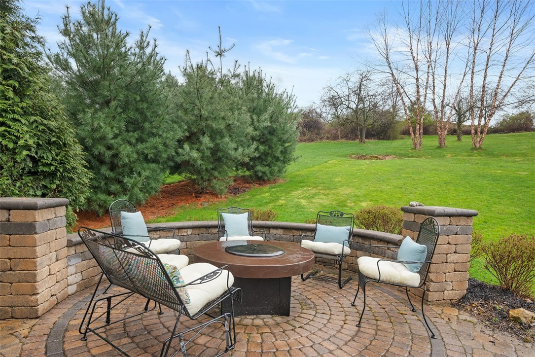 Pine Twp - Nal, Pennsylvania 15044, United States, 4 Bedrooms Bedrooms, ,4 BathroomsBathrooms,Residential,Contingent,107710