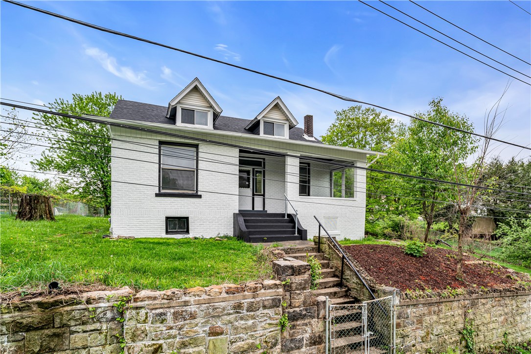2123 Grandview Avenue