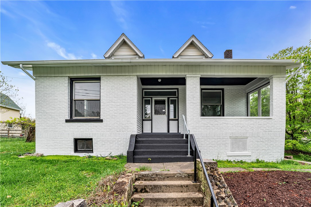 2123 Grandview Avenue