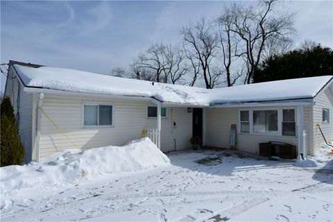 55 Dover Dr Cranberry Twp PA 16066