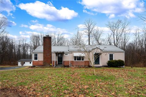 114 Hall Rd Findley Twp PA 16137