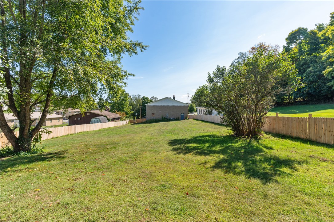 Hanover Twp - Wsh, Pennsylvania 15021, United States, 3 Bedrooms Bedrooms, ,2 BathroomsBathrooms,Residential,Contingent,44623