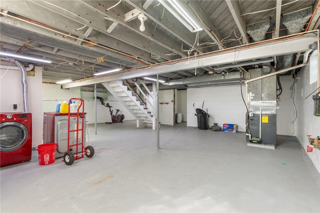 Hanover Twp - Wsh, Pennsylvania 15021, United States, 3 Bedrooms Bedrooms, ,2 BathroomsBathrooms,Residential,Contingent,44623