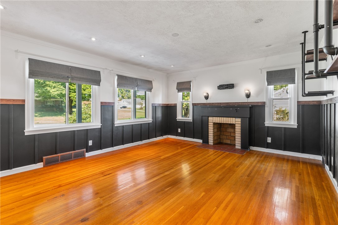 Hanover Twp - Wsh, Pennsylvania 15021, United States, 3 Bedrooms Bedrooms, ,2 BathroomsBathrooms,Residential,Contingent,44623