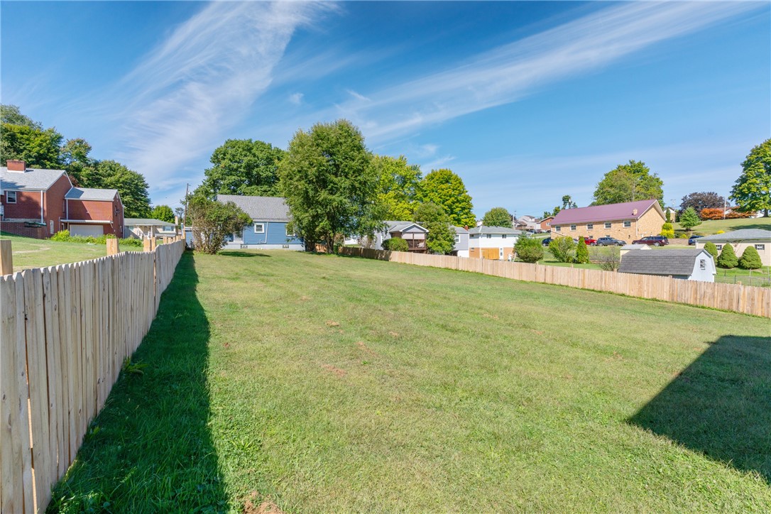 Hanover Twp - Wsh, Pennsylvania 15021, United States, 3 Bedrooms Bedrooms, ,2 BathroomsBathrooms,Residential,Contingent,44623