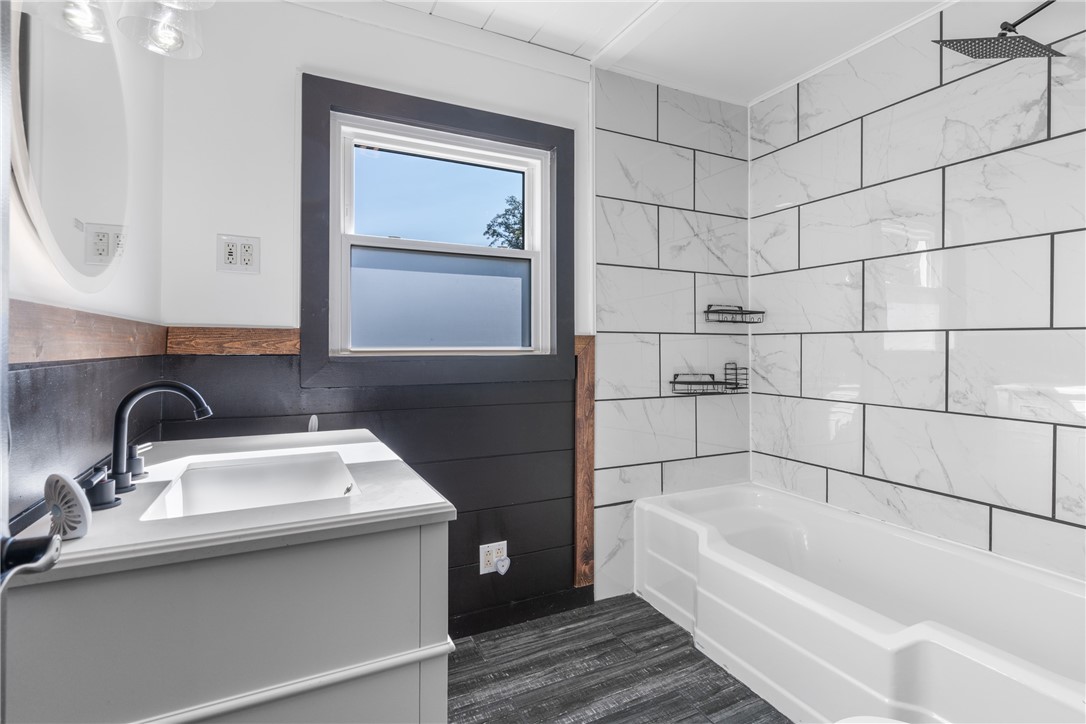 Hanover Twp - Wsh, Pennsylvania 15021, United States, 3 Bedrooms Bedrooms, ,2 BathroomsBathrooms,Residential,Contingent,44623