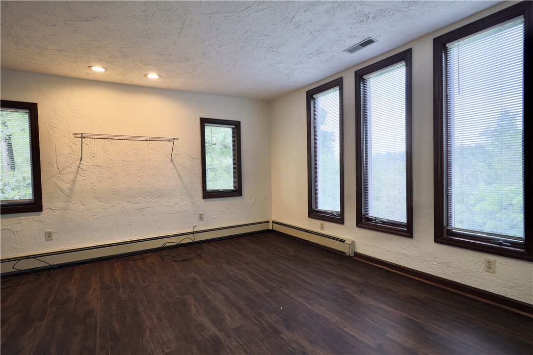 Monroeville, Pennsylvania 15146, United States, 2 Bedrooms Bedrooms, ,2 BathroomsBathrooms,Residential,Active,167129