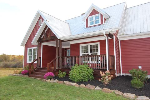 Photo of 169 Wilpen Rd, Ligonier, PA 15658 (MLS # 1726155)