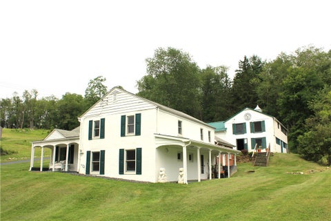 Photo for 332 Waynesburg Rd
