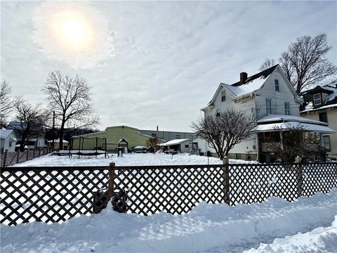Photo of 421 W Diamond St, Butler, PA 16001 (MLS # 1738580)