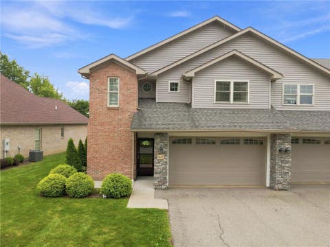 Townhouse For Sale - 1013 Westwood Lane<br/> West Mifflin, PA 15122