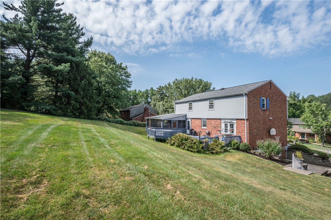 Peters Twp, Pennsylvania 15317, United States, 4 Bedrooms Bedrooms, ,3 BathroomsBathrooms,Residential,Active,189902