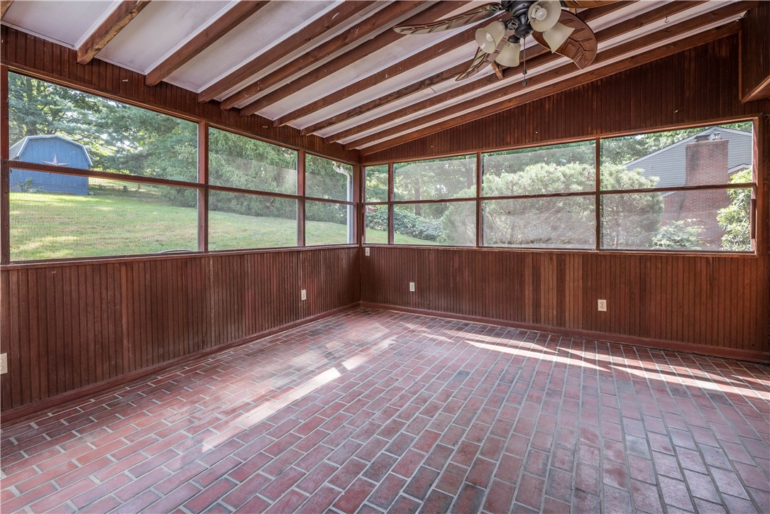 Peters Twp, Pennsylvania 15317, United States, 4 Bedrooms Bedrooms, ,3 BathroomsBathrooms,Residential,Active,189902