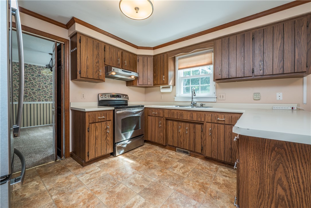 Peters Twp, Pennsylvania 15317, United States, 4 Bedrooms Bedrooms, ,3 BathroomsBathrooms,Residential,Active,189902