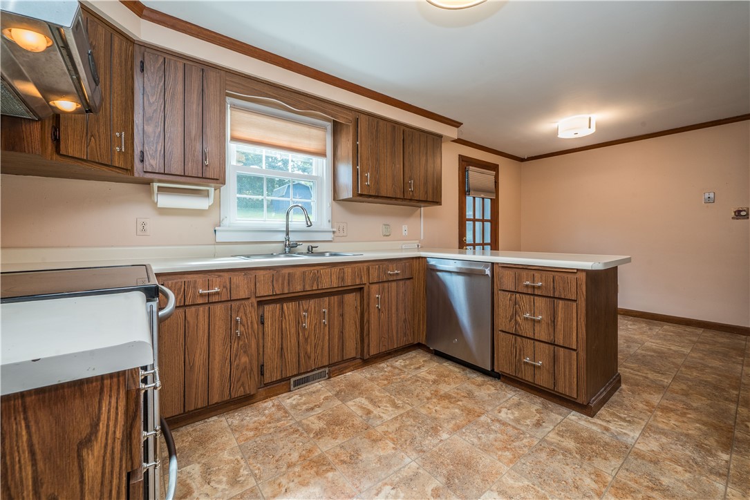 Peters Twp, Pennsylvania 15317, United States, 4 Bedrooms Bedrooms, ,3 BathroomsBathrooms,Residential,Active,189902