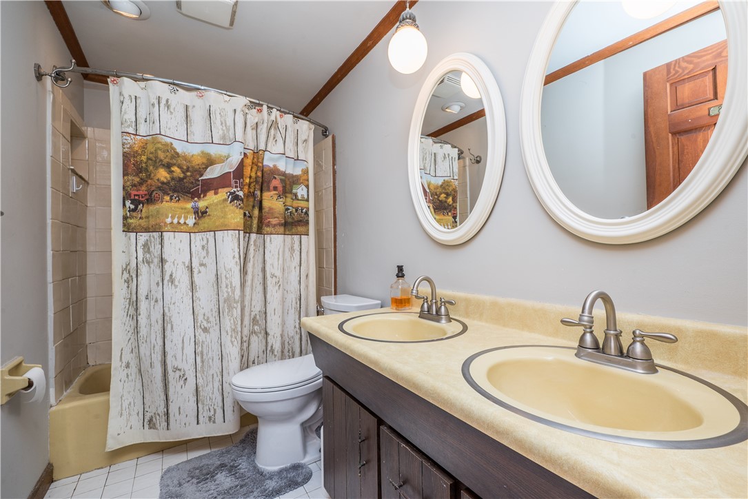 Peters Twp, Pennsylvania 15317, United States, 4 Bedrooms Bedrooms, ,3 BathroomsBathrooms,Residential,Active,189902