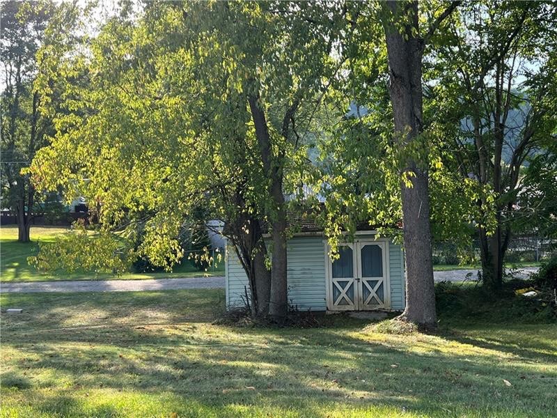 502 6th Ave, Sutersville, Pennsylvania image 6