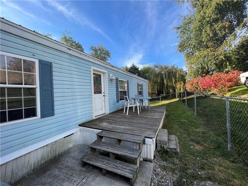 502 6th Ave, Sutersville, Pennsylvania image 3