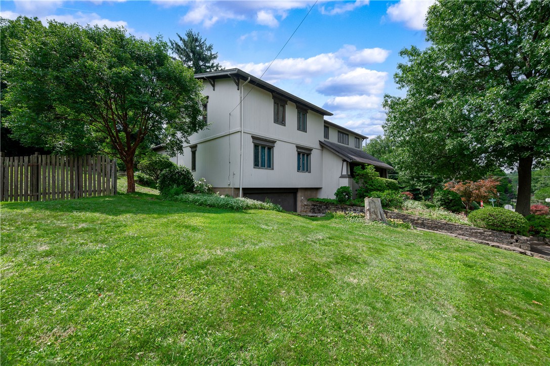 221 Sunset Dr.