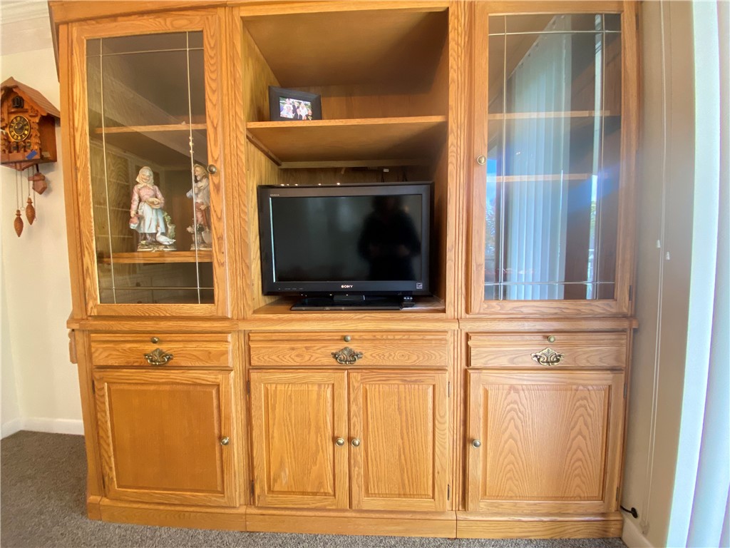 West Salem Twp, Pennsylvania 16125, United States, 4 Bedrooms Bedrooms, ,3 BathroomsBathrooms,Residential,Contingent,38663