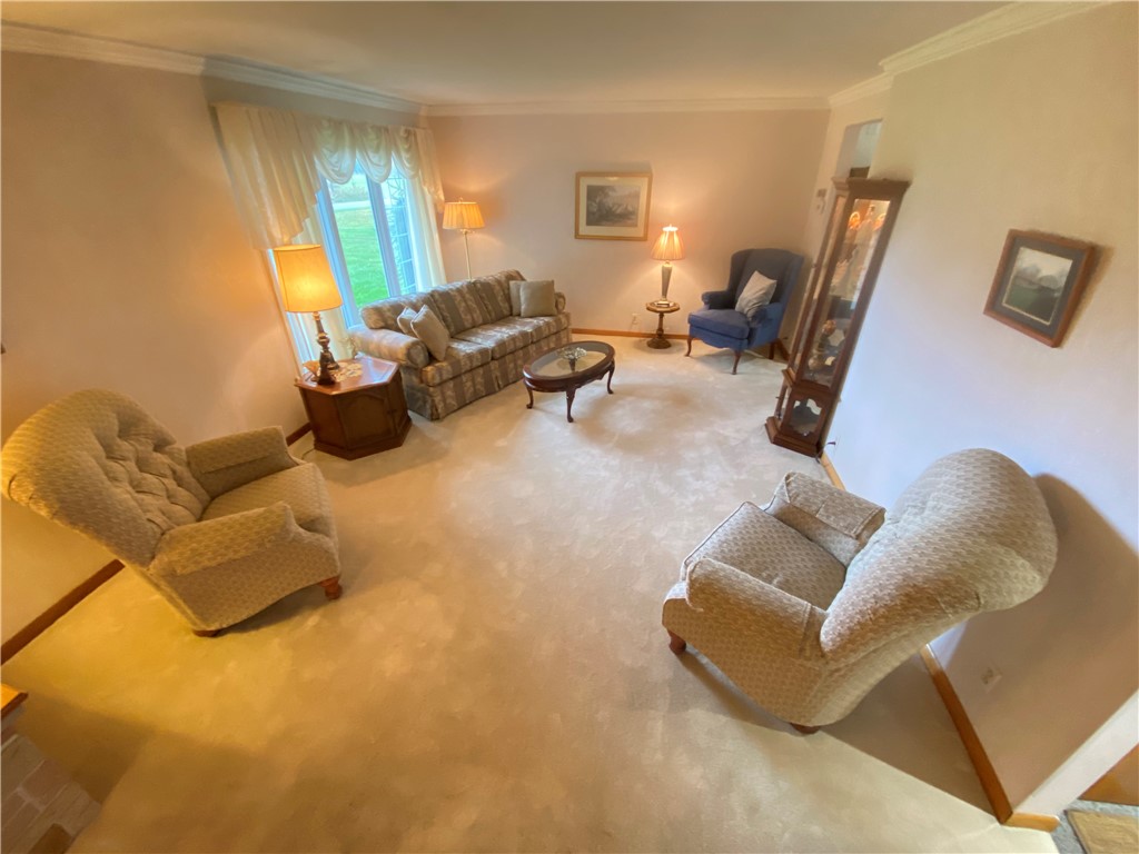 West Salem Twp, Pennsylvania 16125, United States, 4 Bedrooms Bedrooms, ,3 BathroomsBathrooms,Residential,Contingent,38663