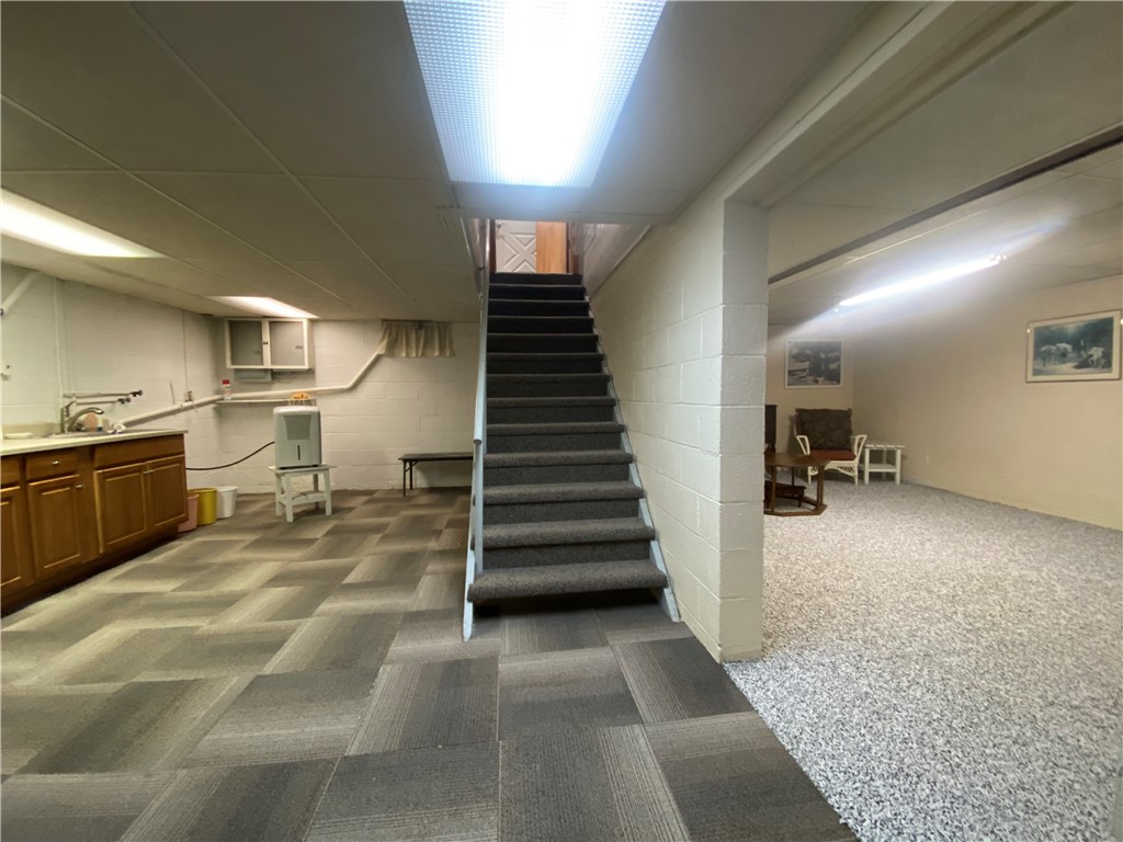 West Salem Twp, Pennsylvania 16125, United States, 4 Bedrooms Bedrooms, ,3 BathroomsBathrooms,Residential,Contingent,38663