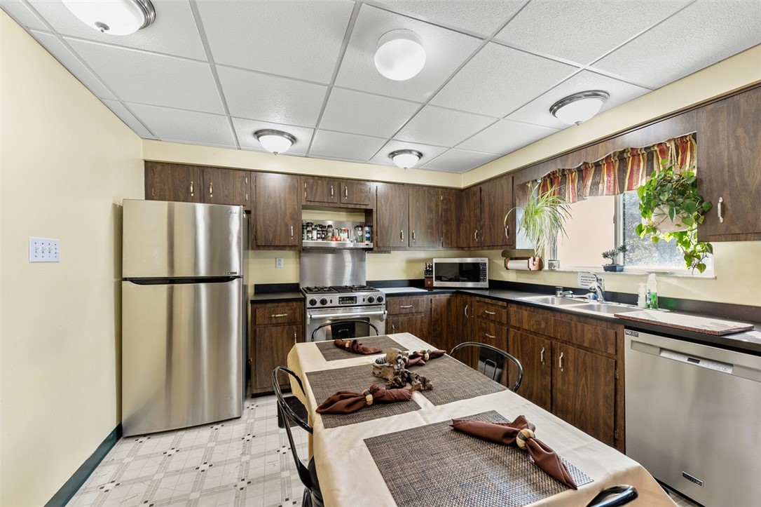 Murrysville, Pennsylvania 15632, United States, 4 Bedrooms Bedrooms, ,3 BathroomsBathrooms,Residential,Active,200271