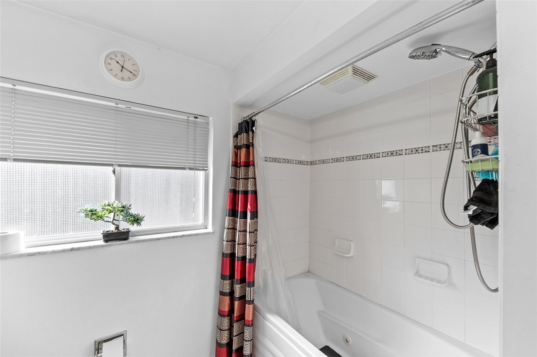 Murrysville, Pennsylvania 15632, United States, 4 Bedrooms Bedrooms, ,3 BathroomsBathrooms,Residential,Active,200271