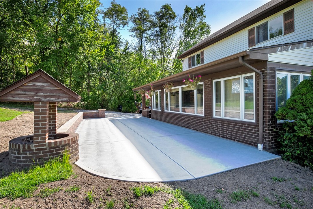 Murrysville, Pennsylvania 15632, United States, 4 Bedrooms Bedrooms, ,3 BathroomsBathrooms,Residential,Active,200271