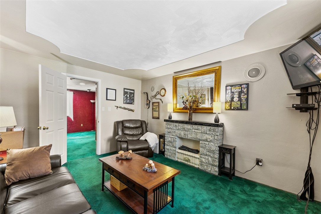 Murrysville, Pennsylvania 15632, United States, 4 Bedrooms Bedrooms, ,3 BathroomsBathrooms,Residential,Active,200271