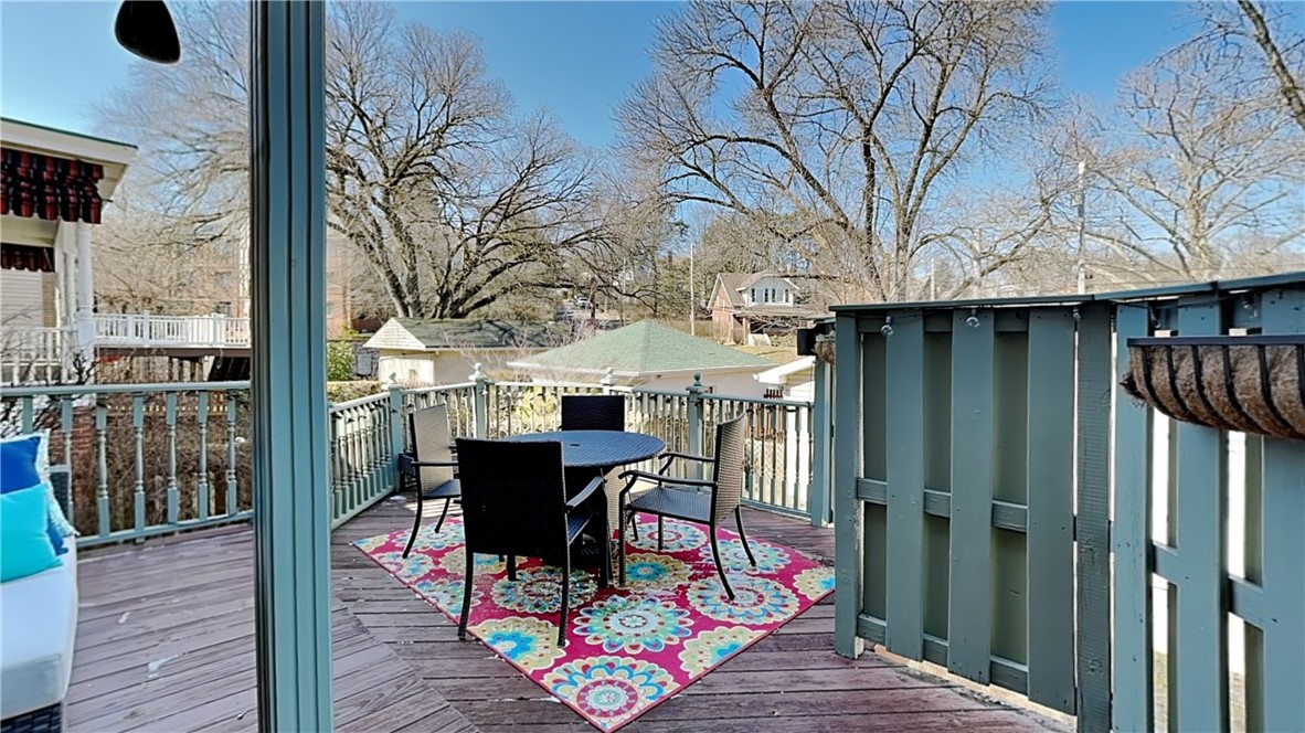 Mt. Lebanon, Pennsylvania 15216, United States, 4 Bedrooms Bedrooms, ,3 BathroomsBathrooms,Residential,Contingent,88148