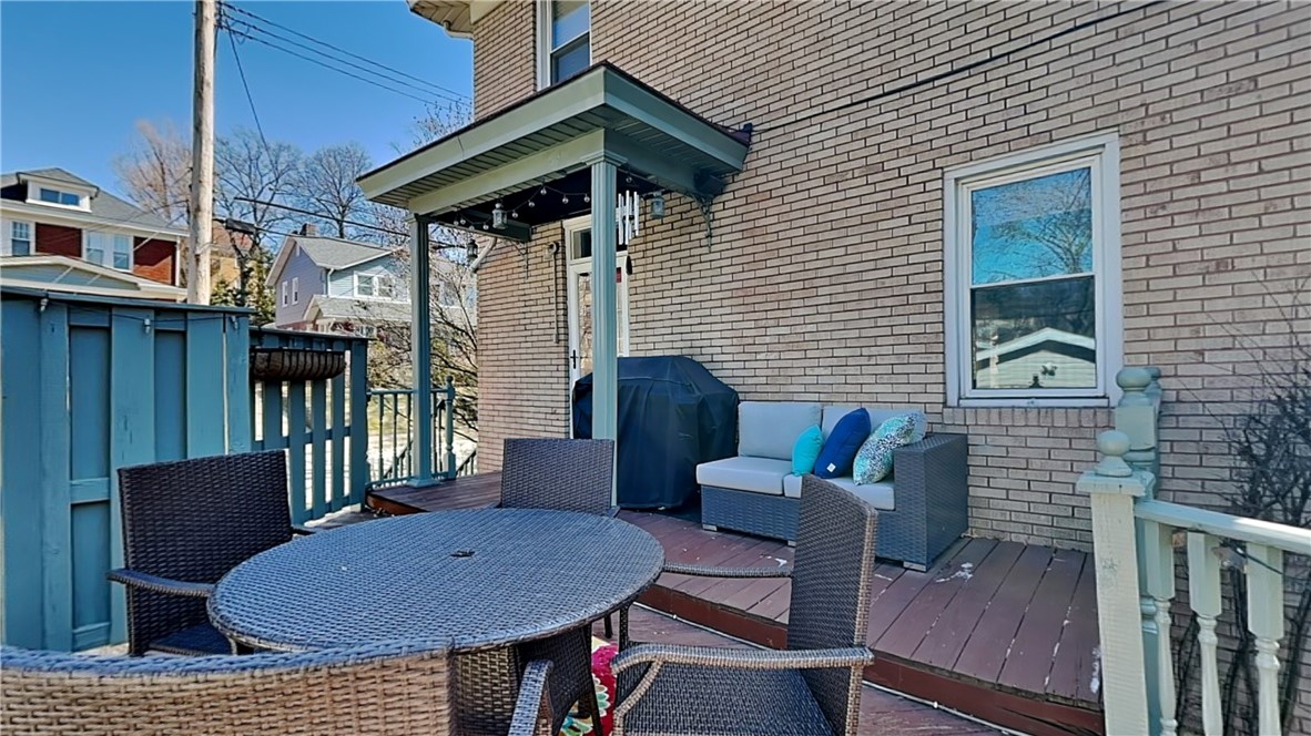 Mt. Lebanon, Pennsylvania 15216, United States, 4 Bedrooms Bedrooms, ,3 BathroomsBathrooms,Residential,Contingent,88148