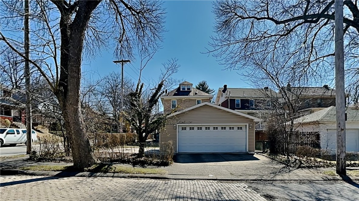 Mt. Lebanon, Pennsylvania 15216, United States, 4 Bedrooms Bedrooms, ,3 BathroomsBathrooms,Residential,Contingent,88148