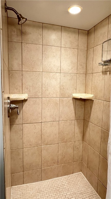 Mt. Lebanon, Pennsylvania 15216, United States, 4 Bedrooms Bedrooms, ,3 BathroomsBathrooms,Residential,Contingent,88148