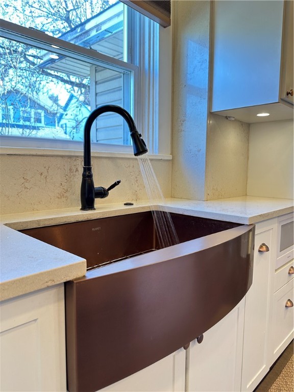 Mt. Lebanon, Pennsylvania 15216, United States, 4 Bedrooms Bedrooms, ,3 BathroomsBathrooms,Residential,Contingent,88148