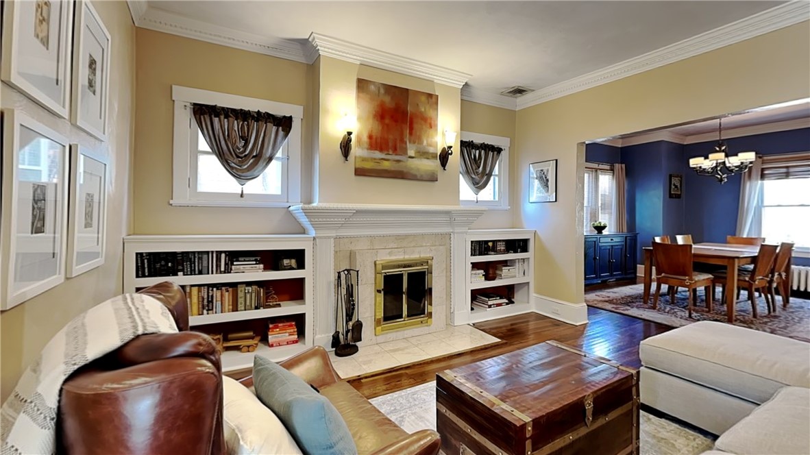 Mt. Lebanon, Pennsylvania 15216, United States, 4 Bedrooms Bedrooms, ,3 BathroomsBathrooms,Residential,Contingent,88148