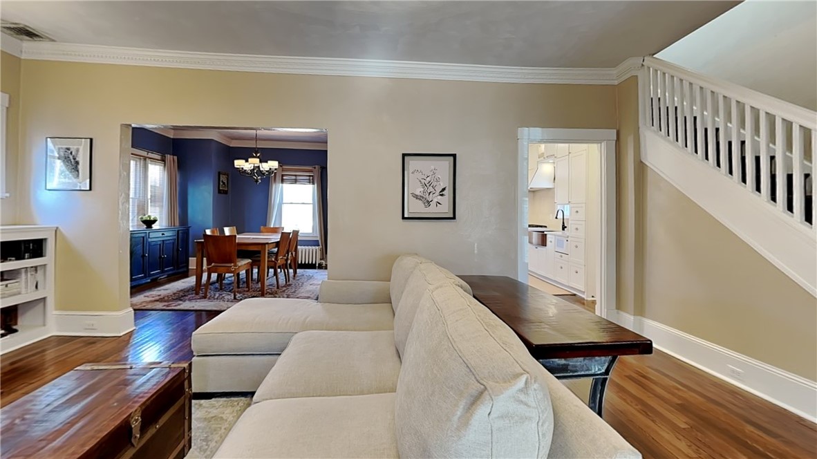 Mt. Lebanon, Pennsylvania 15216, United States, 4 Bedrooms Bedrooms, ,3 BathroomsBathrooms,Residential,Contingent,88148