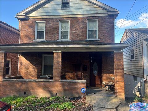 Photo of 153 Locust St, Ambridge, PA 15003 (MLS # 1748028)