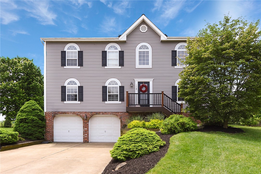 123 Shady Oak Dr