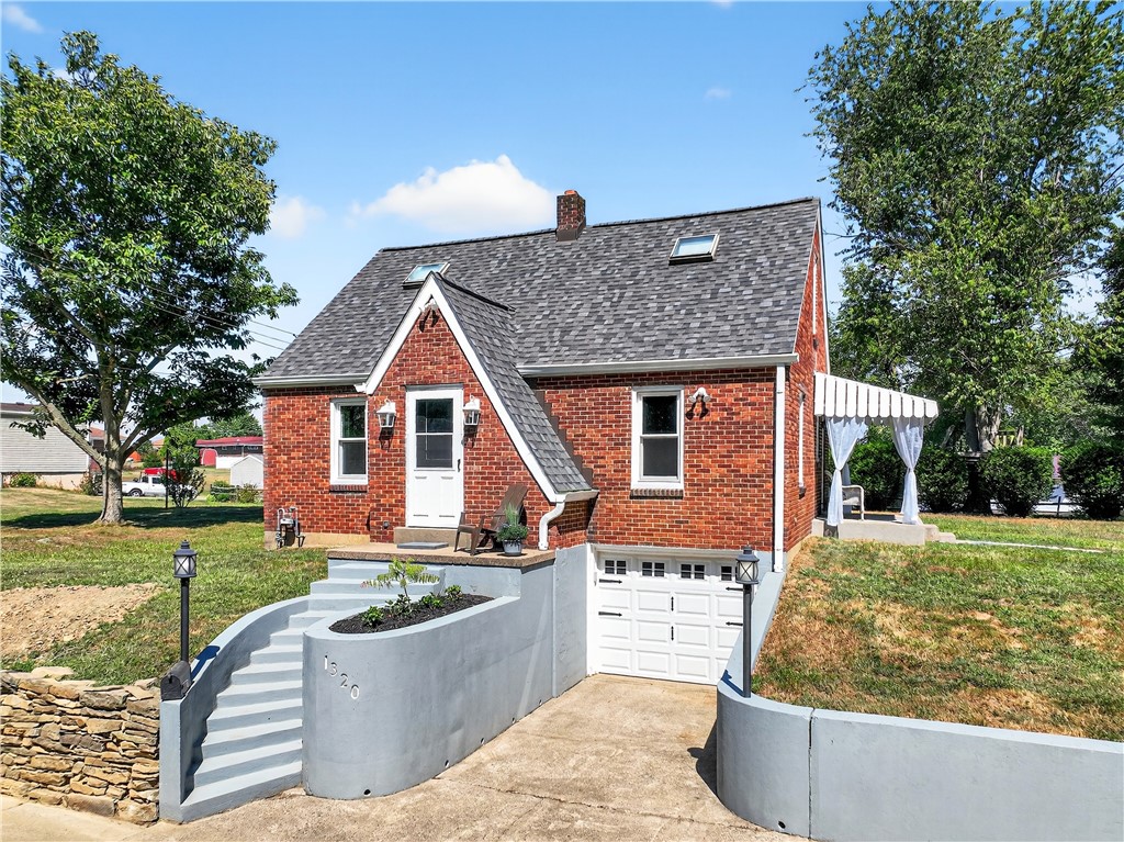 Monaca, Pennsylvania 15061, United States, 2 Bedrooms Bedrooms, ,1 BathroomBathrooms,Residential,Active,196099