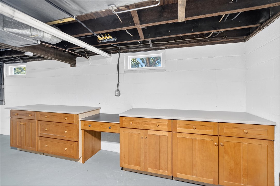 Monaca, Pennsylvania 15061, United States, 2 Bedrooms Bedrooms, ,1 BathroomBathrooms,Residential,Active,196099