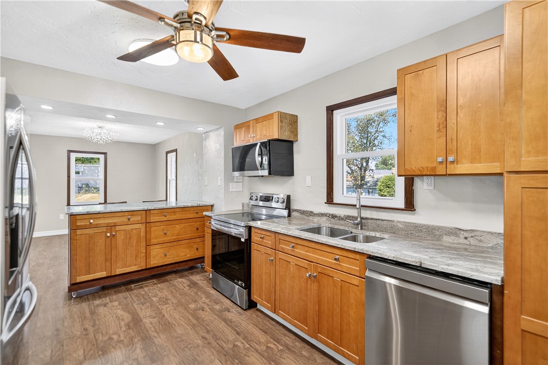 Monaca, Pennsylvania 15061, United States, 2 Bedrooms Bedrooms, ,1 BathroomBathrooms,Residential,Active,196099