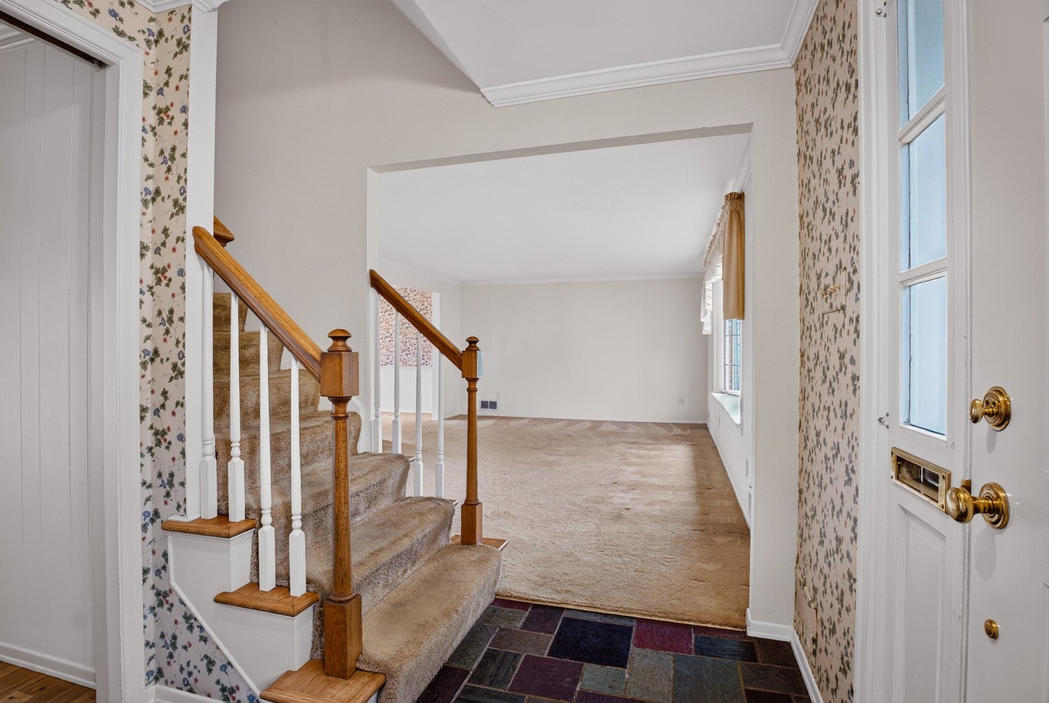 372 Cavan Dr