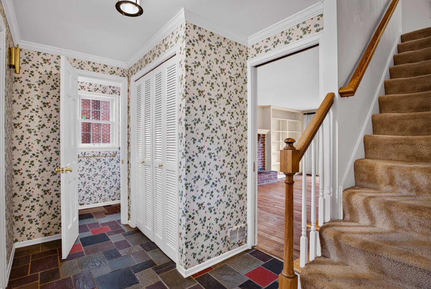 372 Cavan Dr